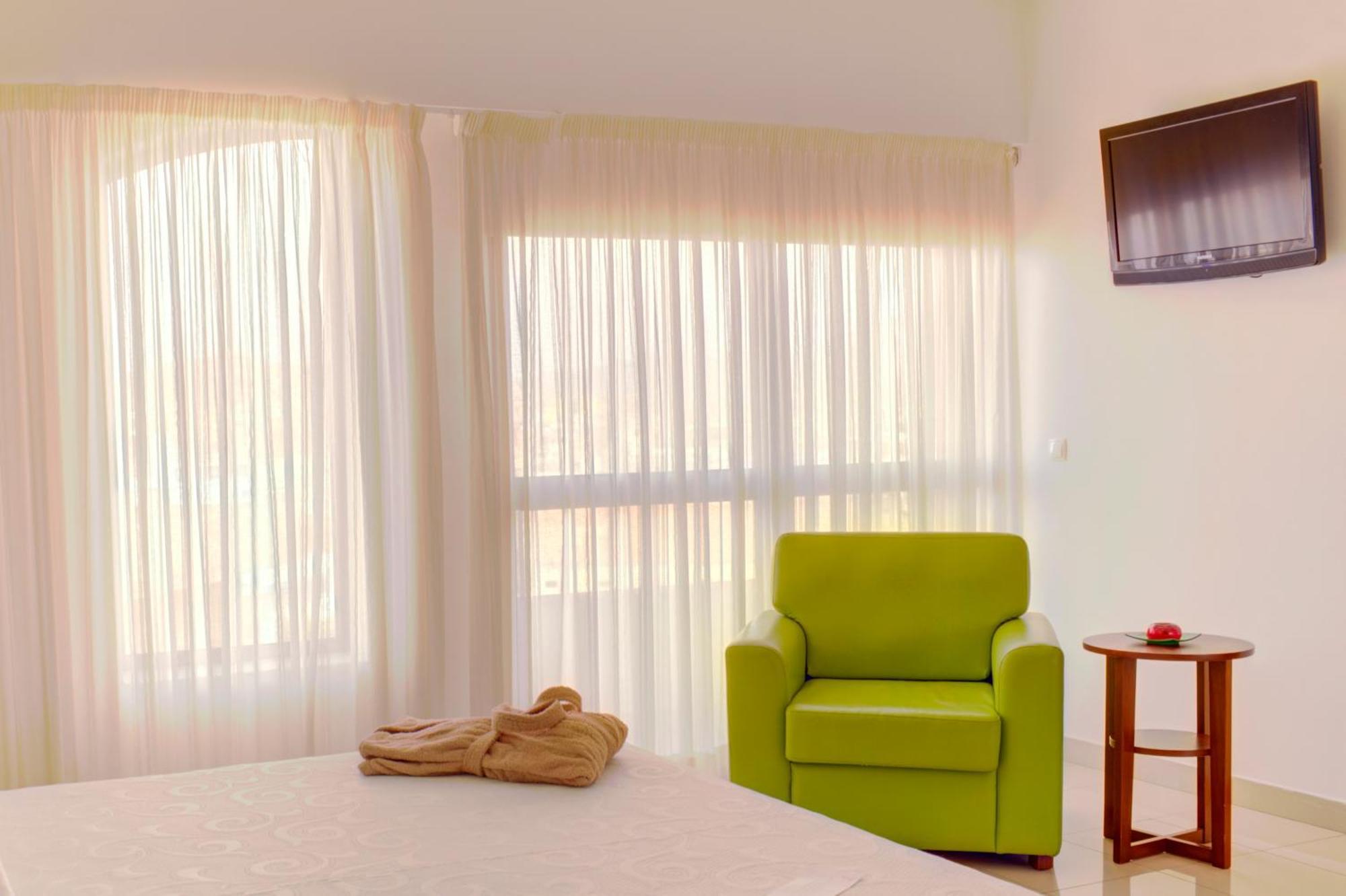 Hotel Livvo Don Paco Миндело Екстериор снимка