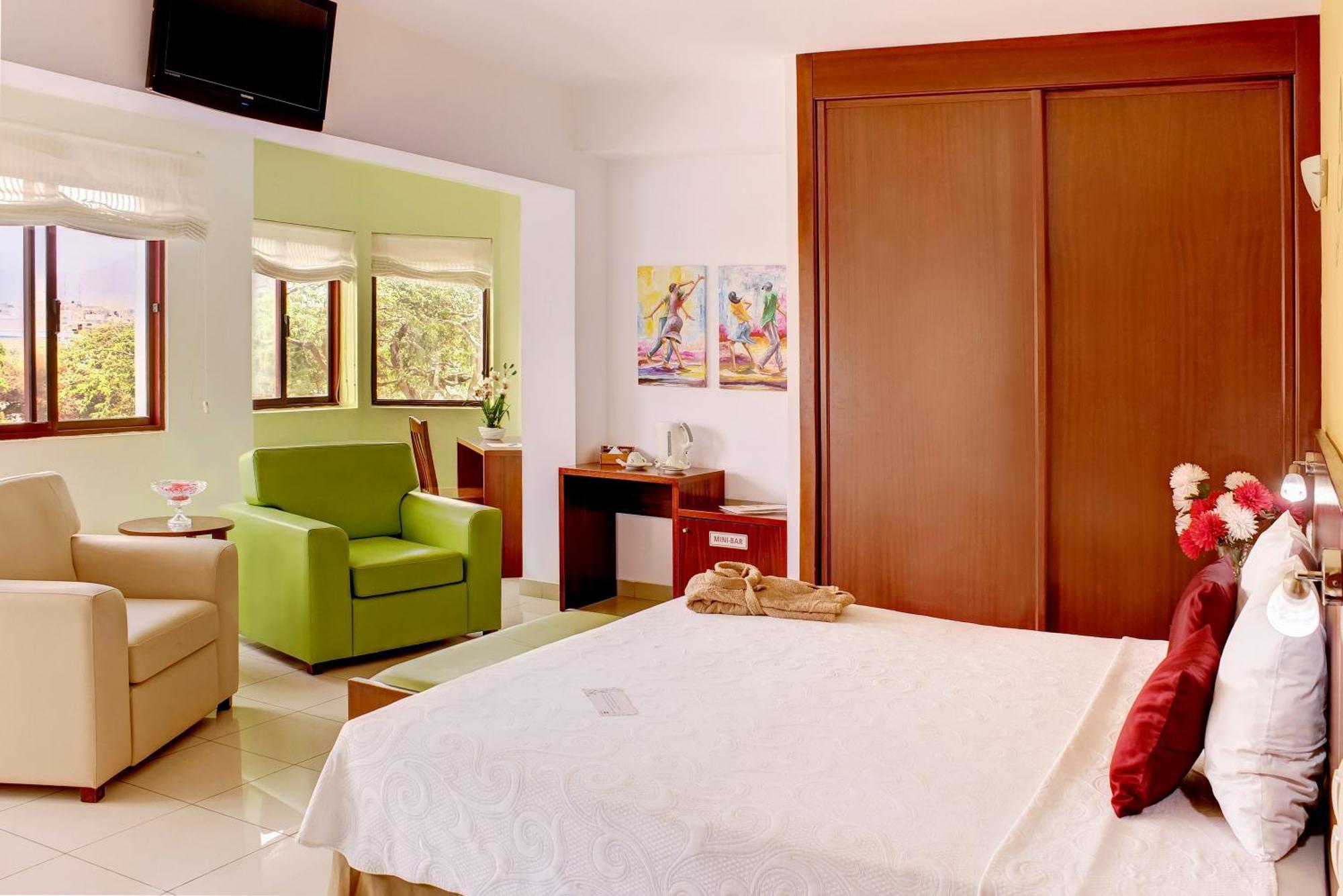 Hotel Livvo Don Paco Миндело Екстериор снимка